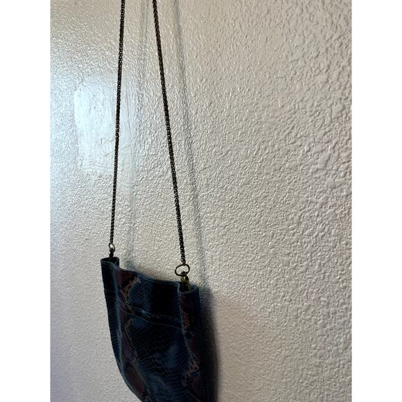 Free People Leather Cross Body Green & Brown Sneak Print Magnetic Closure Purse - Picture 10 of 16